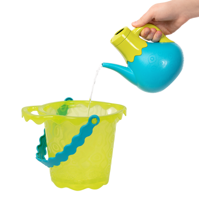 Beach toys with lime bucket.