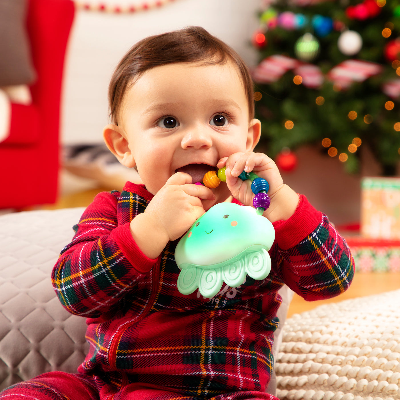 Light-up baby cloud rattle